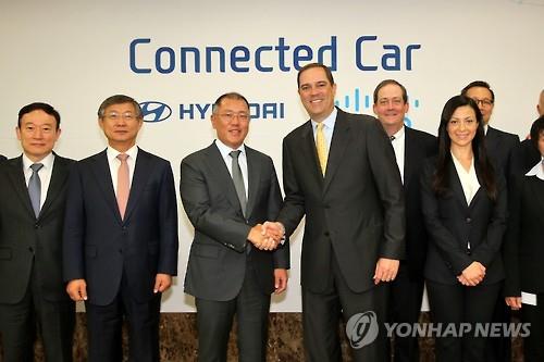 现代汽车副会长郑义宣和思科首席执行官罗卓克携手开发车载网络技术