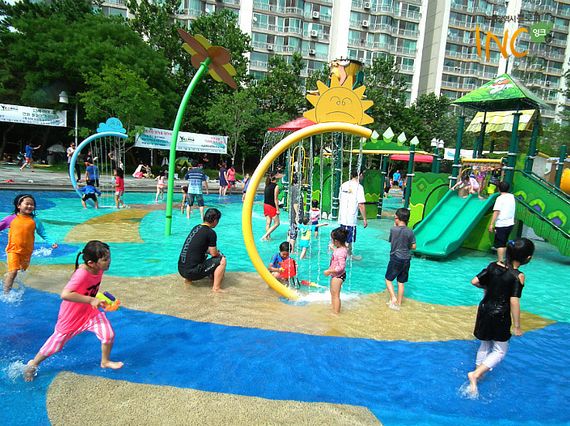 韩国夏季旅游:带你玩转仁川五大免费水上乐园--芙水池近邻公园。 -- 中韩人力网