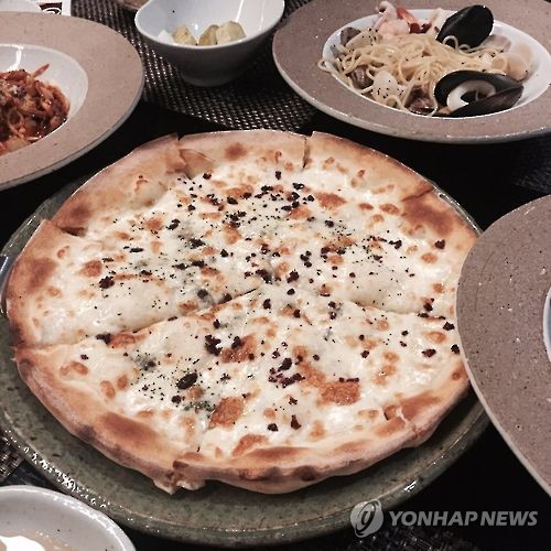韩国主妇们不再为中秋节祭祀食物费心 多选择购买。 -- 中韩人力网