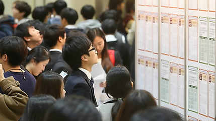 韩国失业6个月以上者18.2万人 同比增加6.2万人。 --   中韩人力网