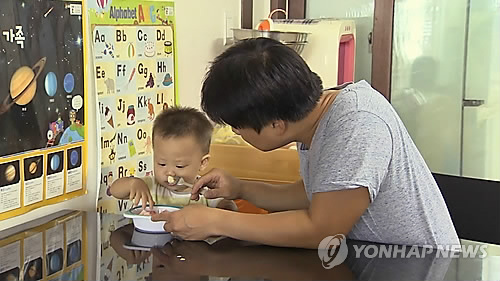 韩国双职工夫妇生育后夫妻双薪比重降低。---- 中韩人力网