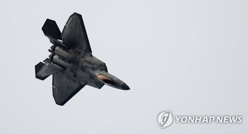 F-22“猛禽”亮相首尔机场。----中韩人力网