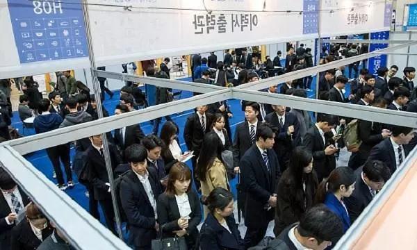 韩青年“啃老族”破30万 专家预测将持续至2025年——中韩人力网