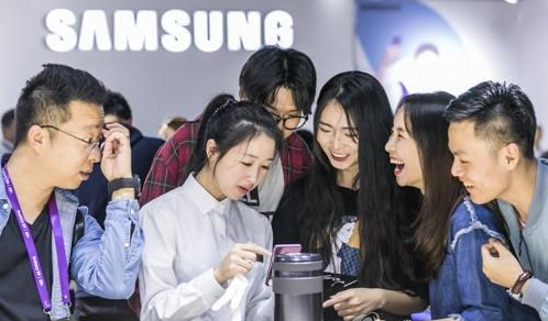 三星电子将推出专供中国市场的Galaxy S8衍生版。--- 中韩人力网