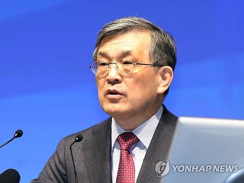  2017年的韩国“工资之王”、三星电子副会长权五铉 。----- 中韩人力网