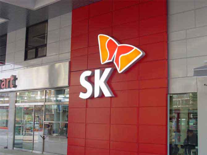 韩企招聘网获悉，韩国SK电讯(SK Telecom)，是韩国领先的移动通讯运营商，在国内市场以超过50%的市场份额服务于大约2000万用户。公司成立于1984年，在2007年，公司的营业额达到120亿美元。