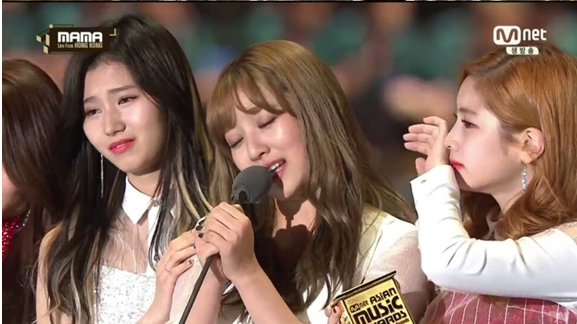 2016 MAMA,TWICE,Mnet,	周子瑜,中韩人力网,韩国娱乐新闻