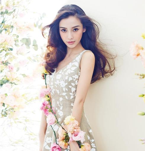 Angelababy 씨 소녀 같은 모습을 보자!