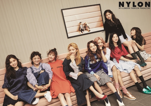 女团gugudan,《Act.2 Narcissus》,金世正,康美娜,朝鲜族网站