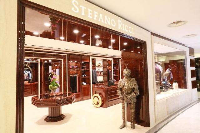 韩国免税店争抢奢侈品牌入驻 欲挽回经营困境。---中韩人力网