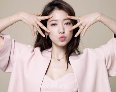 中韩人力网获悉，朴信惠确定出席“AAA” 火爆人气引人叹