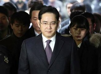 三星李在镕行贿案被判2年半缓刑4年当庭释放。--- 中韩人力网