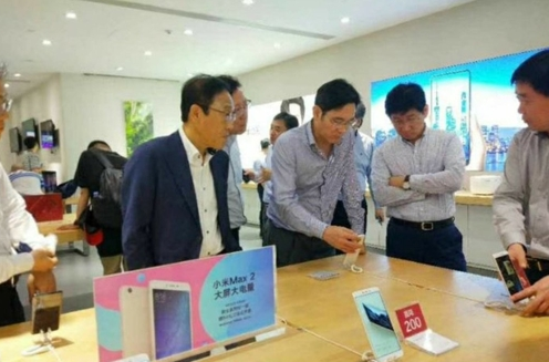 李在镕获释后首次携高管团现身深圳会见中企四巨头。--- 中韩人力网
