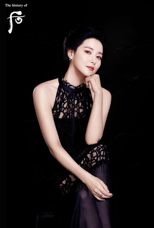 李英爱续签韩妆品牌“后”代言合同——中韩人力网