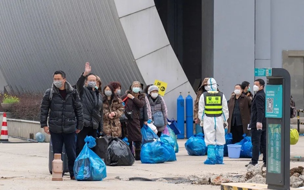 우한, 낭보 전해져…‘휴원 선언’ 상징적 사건!
