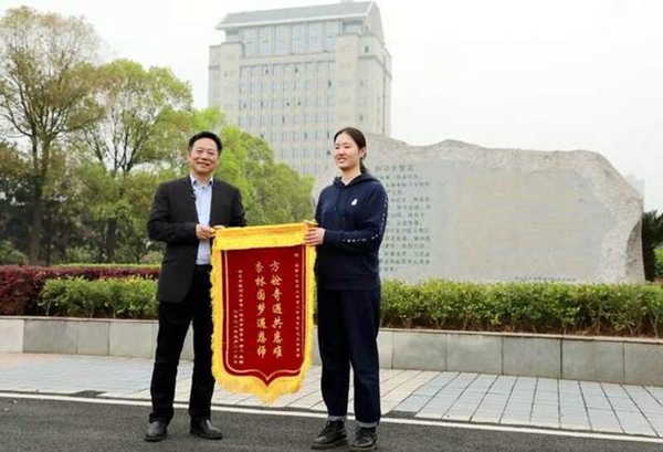 임시 야전병원에 입원했던 대학원 진학생, 꿈을 이루다!——中韩人力网