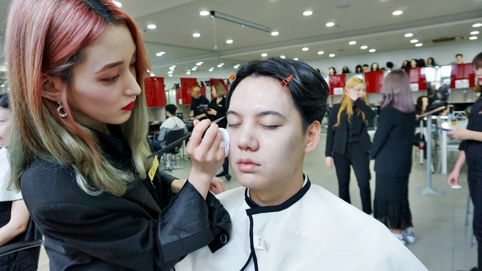 注重于为未来型美容专业人才——美容保健系——韩国留学申请中心网